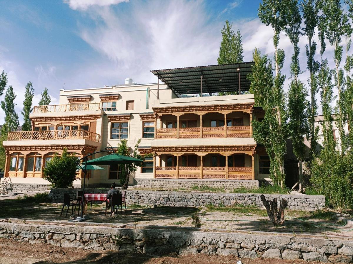 She Sindhu Residency酒店 外观 照片