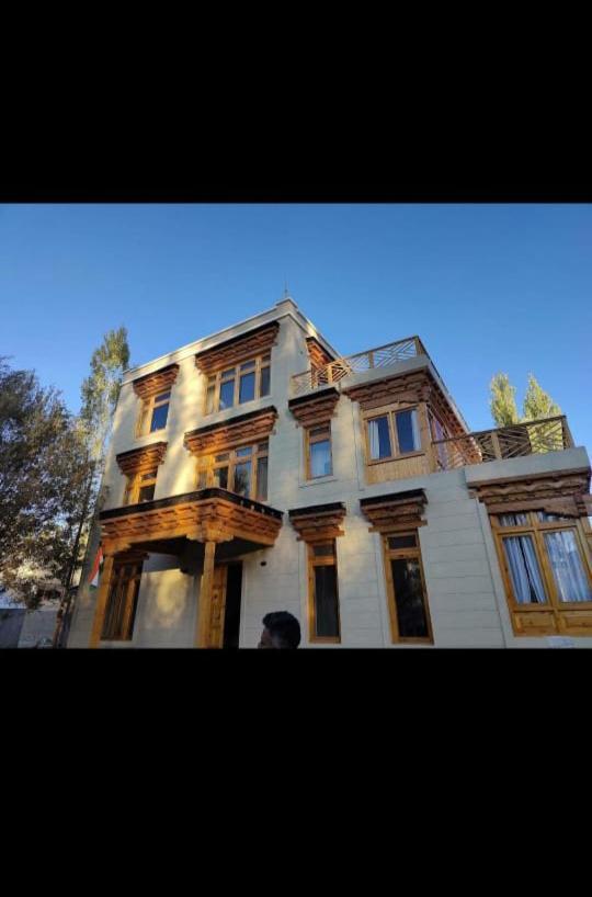 She Sindhu Residency酒店 外观 照片